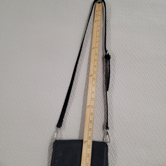 Charming Charlie Black Small Crossbody Bag - Picture 14 of 16